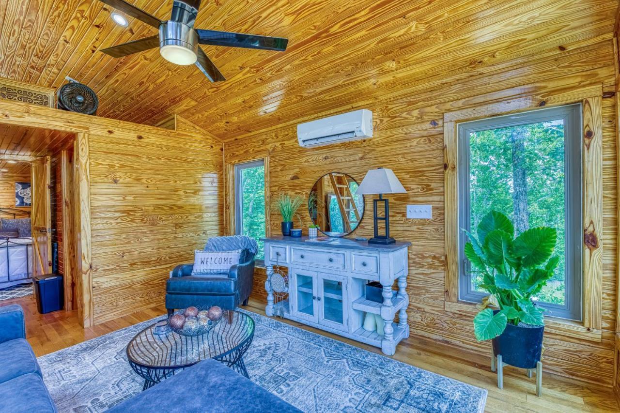 The Gemini-A Dreamy, Waterfront Tiny Cabin Rogersville Dış mekan fotoğraf