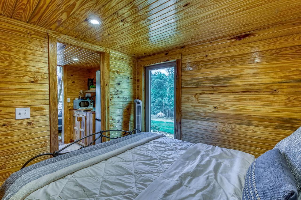 The Gemini-A Dreamy, Waterfront Tiny Cabin Rogersville Dış mekan fotoğraf